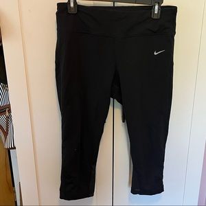 Nike Dri-Fit Capri Leggings